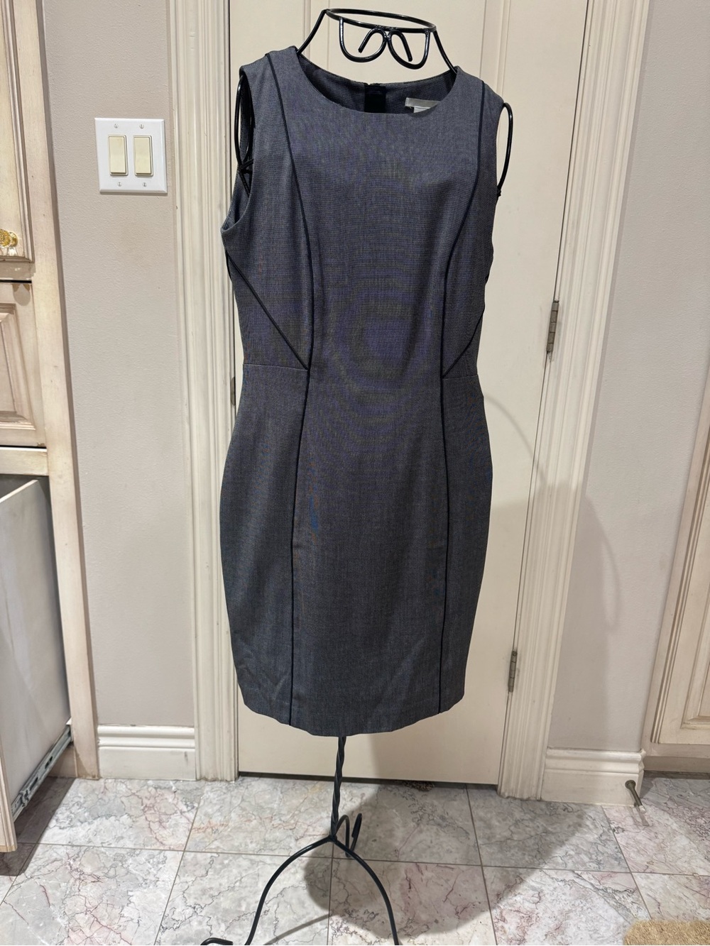 H&M Charcoal Gray Sleeveless Sheath Dress